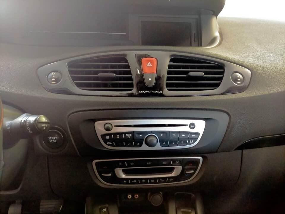 Renault Scenic X-MOD 110 CV