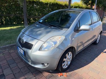 Toyota Yaris 1.3 5 porte automatica