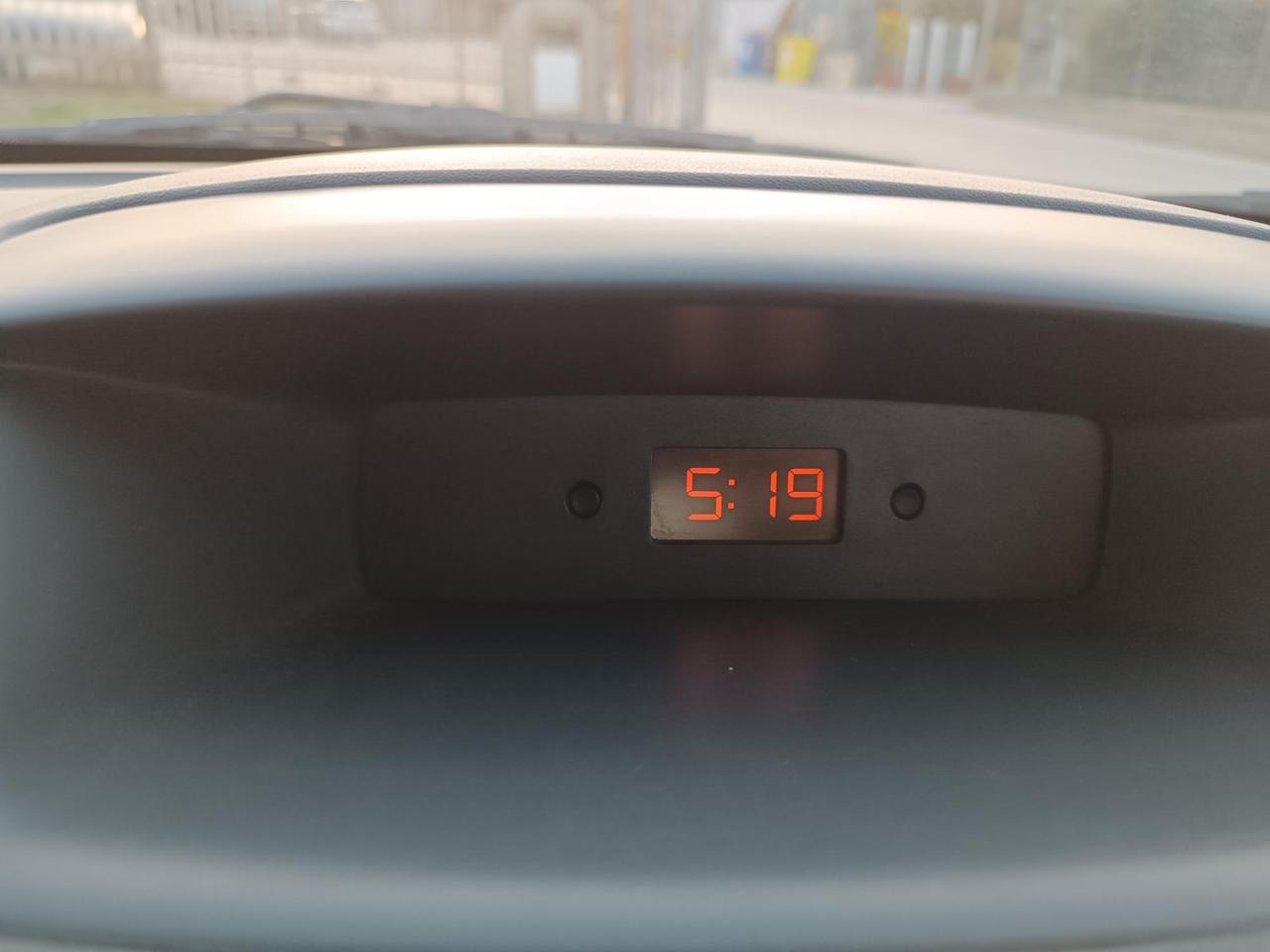 Citroen C3 1.1 Perfect ecoenergy (bi-energy)