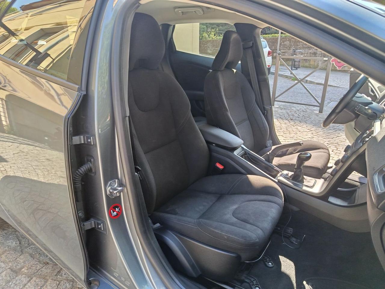 Volvo V40 Business 2.0 D2 #10316