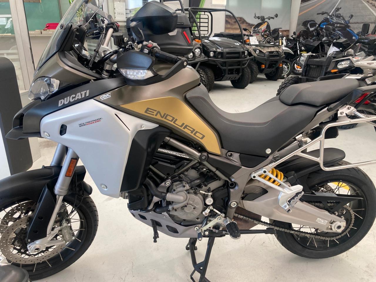 Ducati Multistrada 1200 enduro super accessoriata