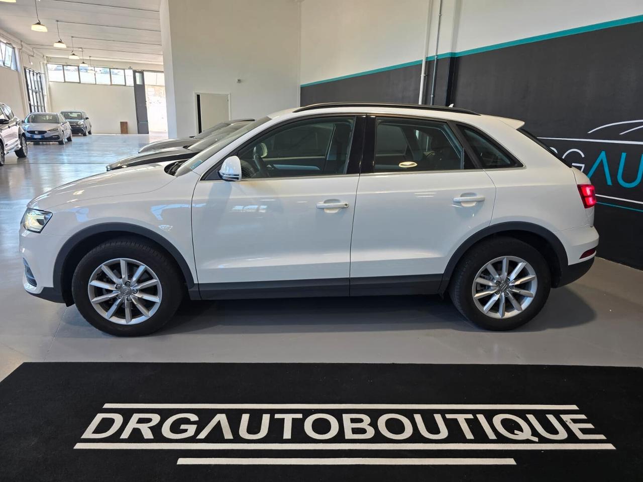 Audi Q3 2.0 TDI 120 CV Business