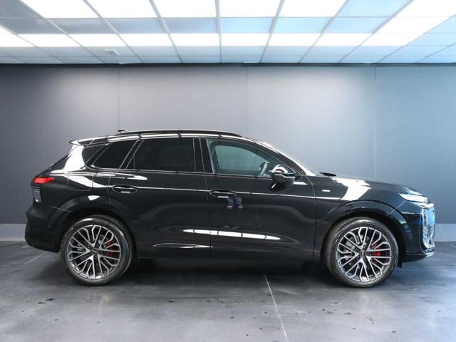 AUDI Q3 2.0 tfsi S line quattro 265cv s-tronic Km 0
