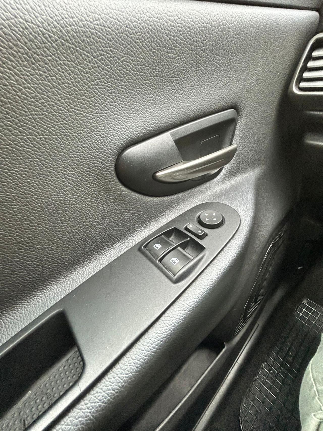 Lancia Ypsilon 1.3 MJT 16V 95 CV 5 porte S&S Elefantino