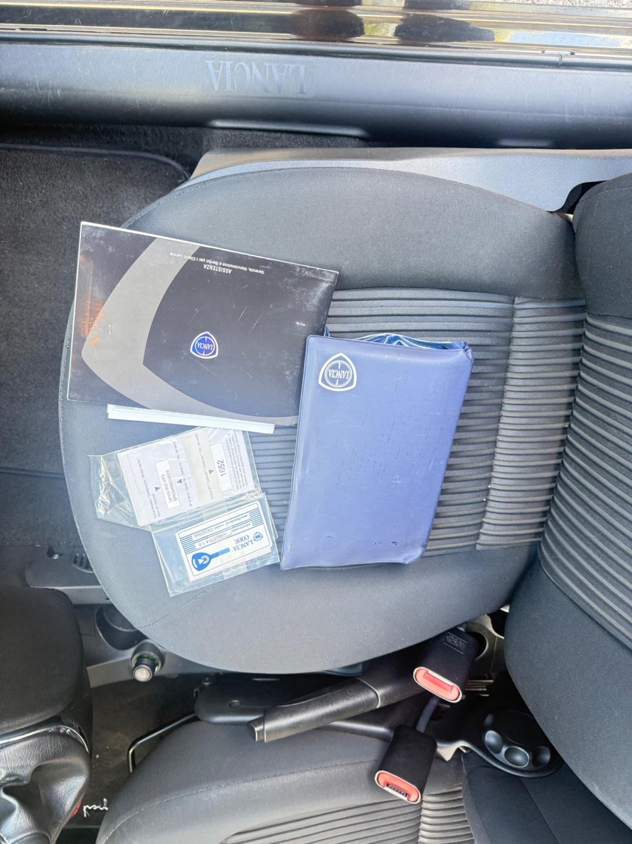 Lancia Ypsilon 1.3 MJT 75 CV Oro