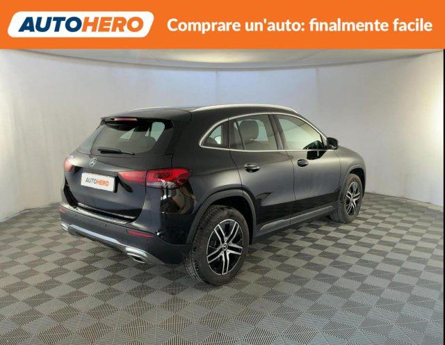 MERCEDES-BENZ GLA 200 d Automatic Sport