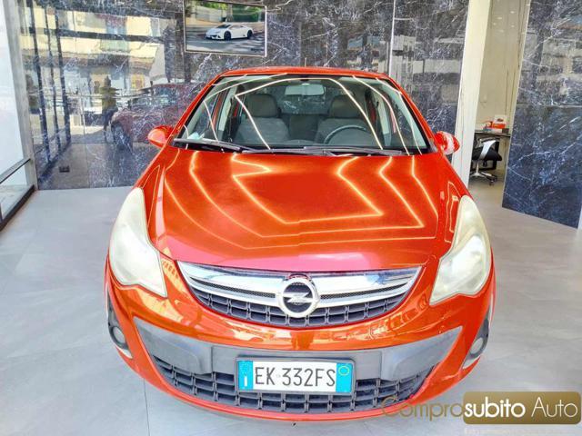 OPEL Corsa 1.2 5 porte Cosmo