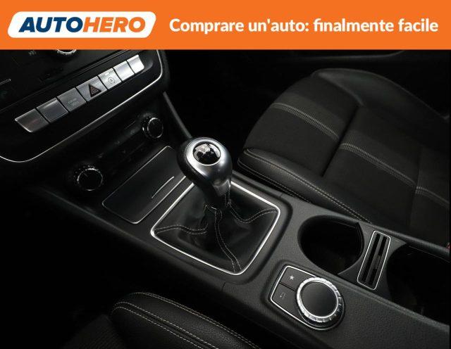 MERCEDES-BENZ A 180 d Premium