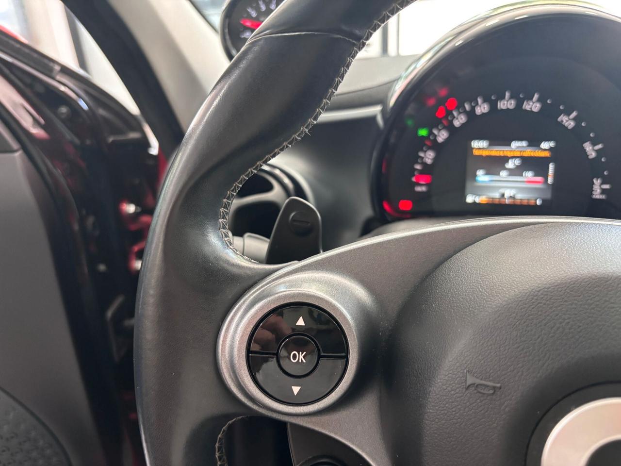 SMART FORFOUR 0.9 TWINAMIC TURBO BRABUS XCLUSIVE