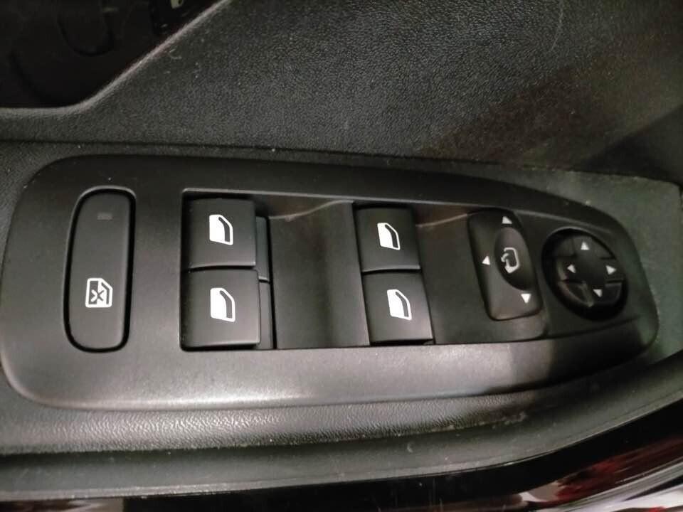 PEUGEOT 2008 1.2 PureTech 110 SeS GT LINE