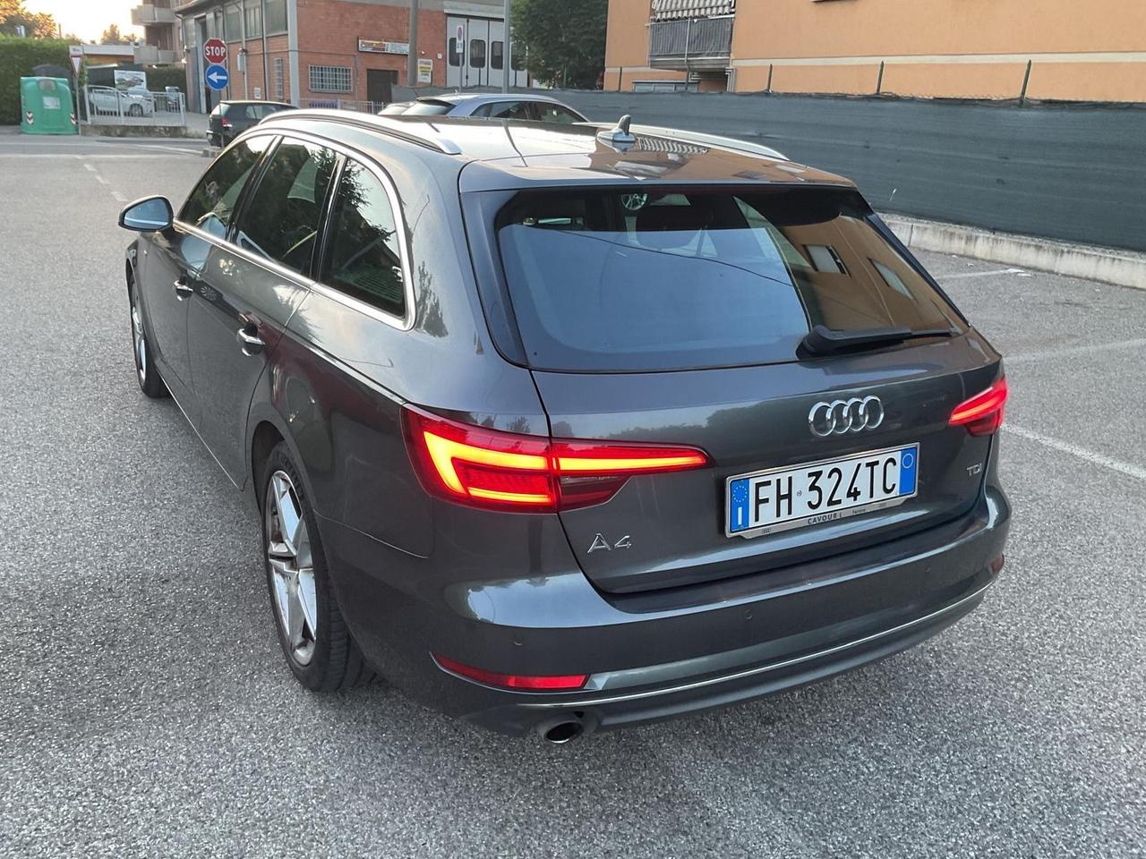 Audi A4 Avant 2.0 TDI 150 CV ultra S tronic Business Sport