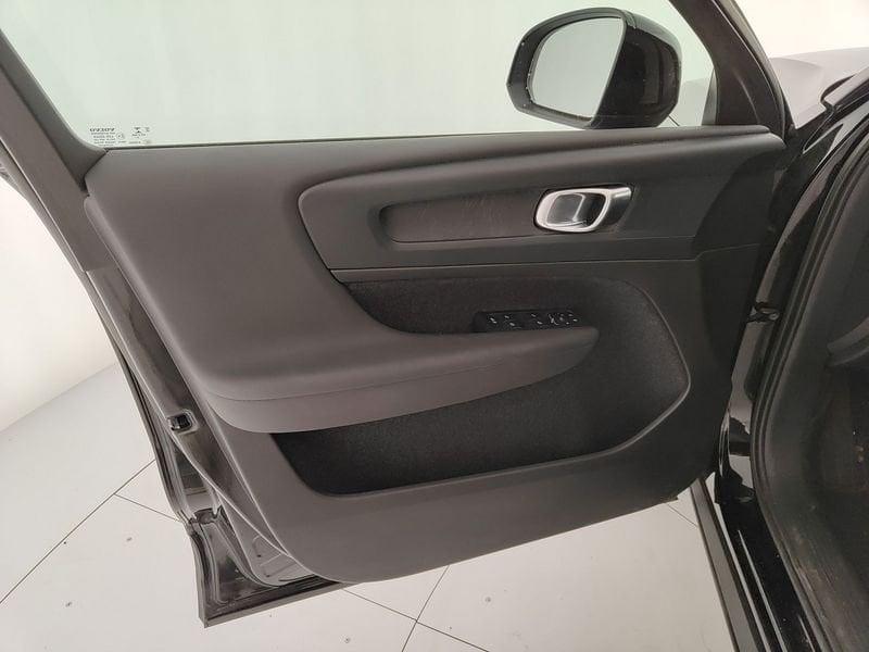 Volvo XC40 XC40 T2 Momentum - OK PER NEOPATENTATI !