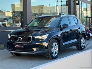 VOLVO XC40 D3 AWD Geartronic Momentum