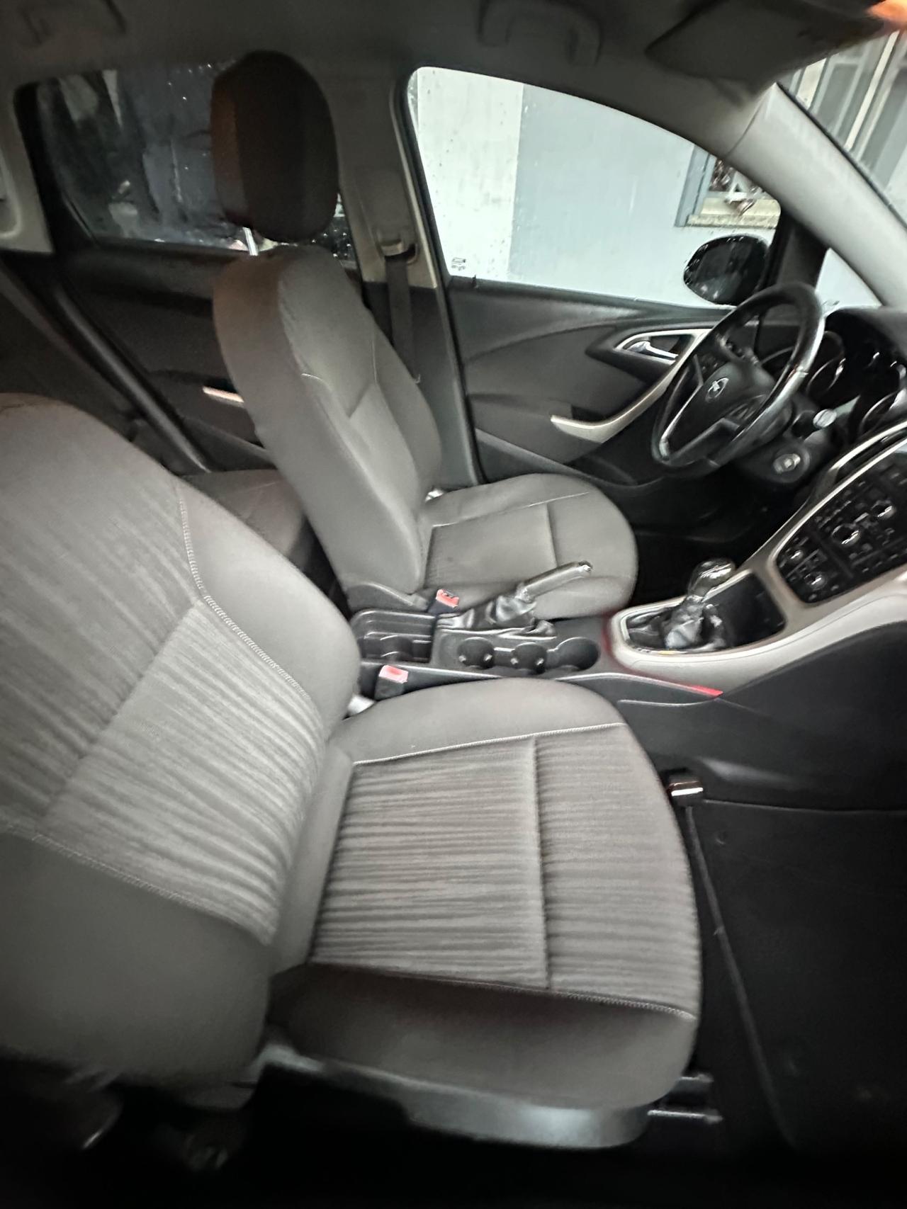 Opel Astra 1.4 Turbo 140CV 5 porte GPL Tech Cosmo