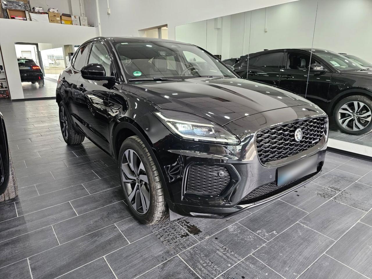 Jaguar E-Pace R-Dynamic SE Navi Camera Tetto C.20" RDynamic