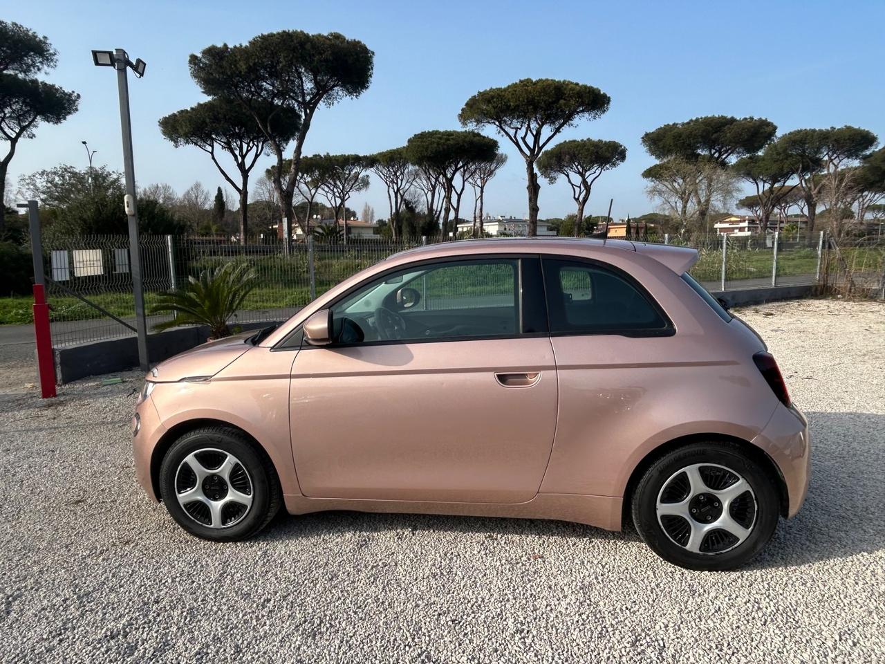Fiat 500 500e 3+1 42 kWh Passion