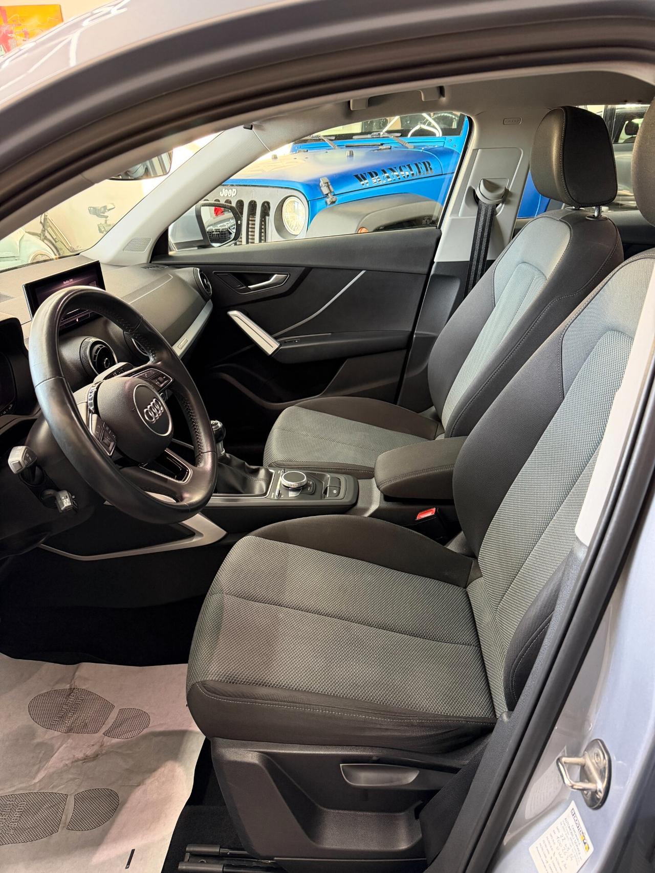 Audi Q2 30 TDI Business Design