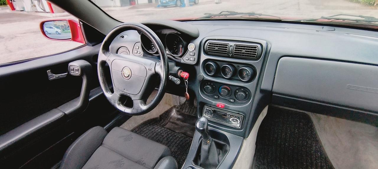 Alfa Romeo GTV 2.0i 16V Twin Spark cat