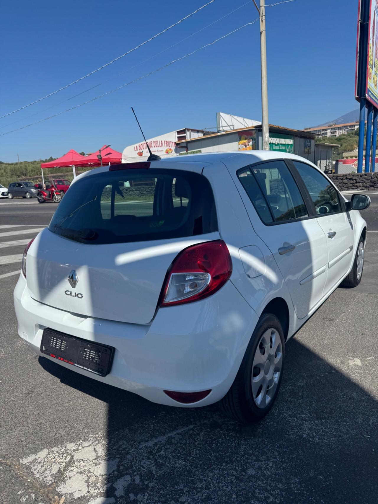 Renault Clio 1.2 16V 5 porte Luxe