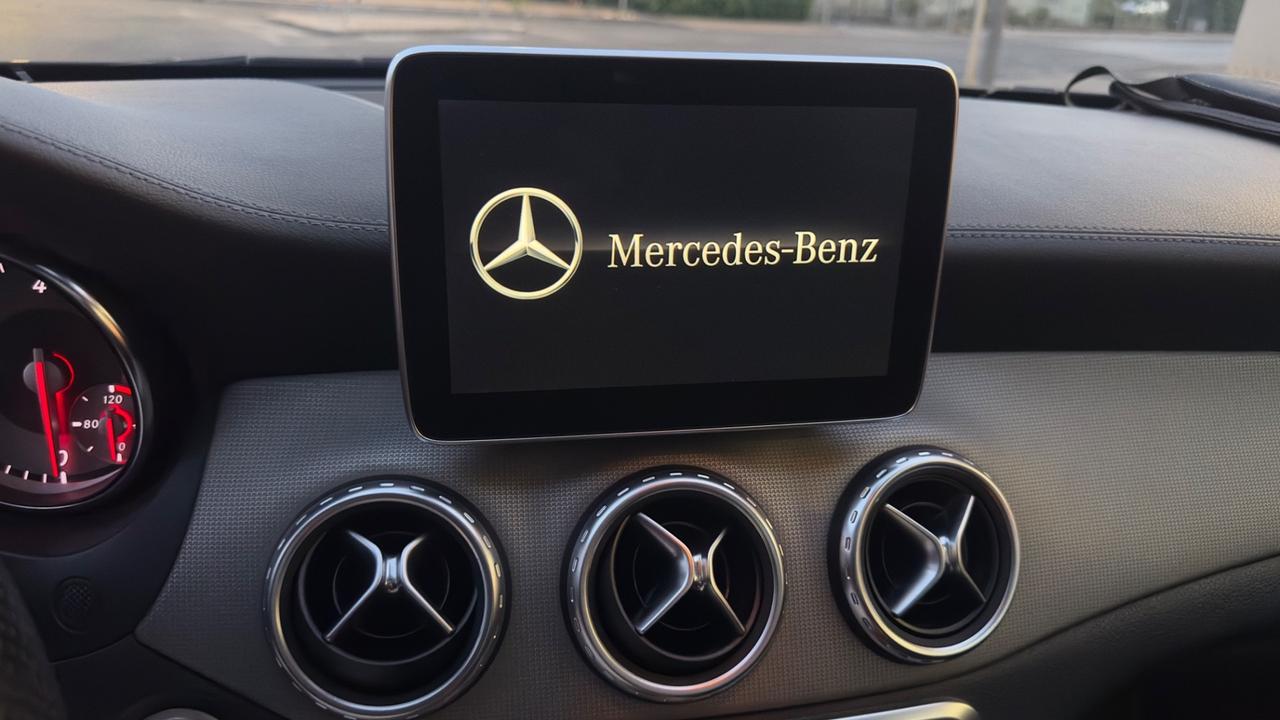 Mercedes-benz A 200 d Sport doppio tetto panoramico