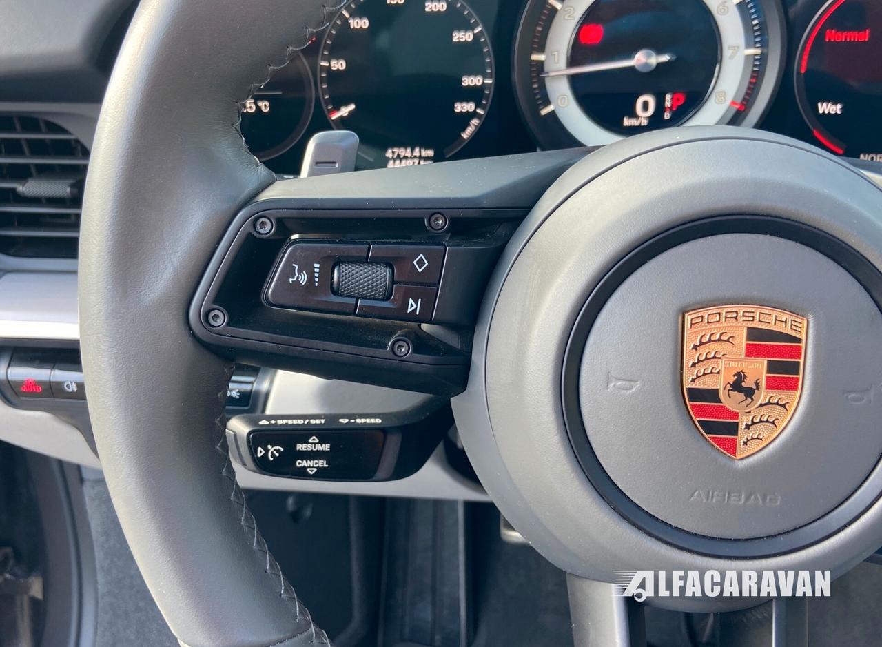 Porsche 911 992 Coupe 3.0 Carrera 4S auto