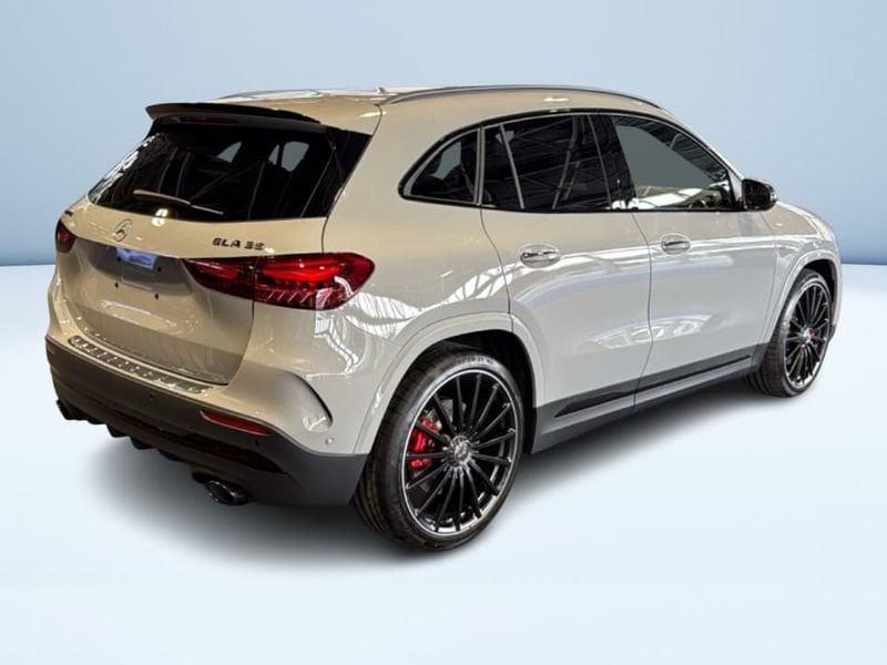 Mercedes-Benz GLA 35 AMG Premium Plus