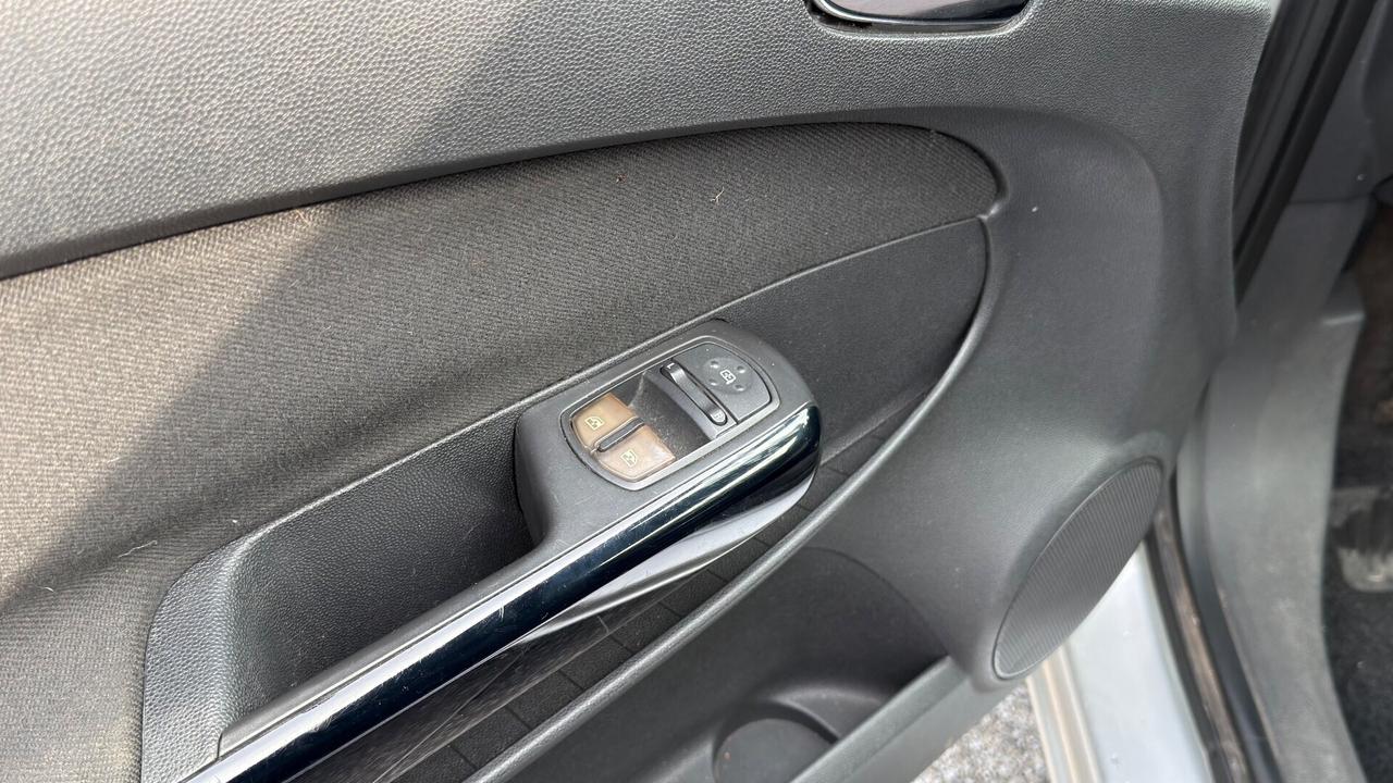 Opel Corsa 1.3 CDTI 75CV 3 porte adatta a neopatentati