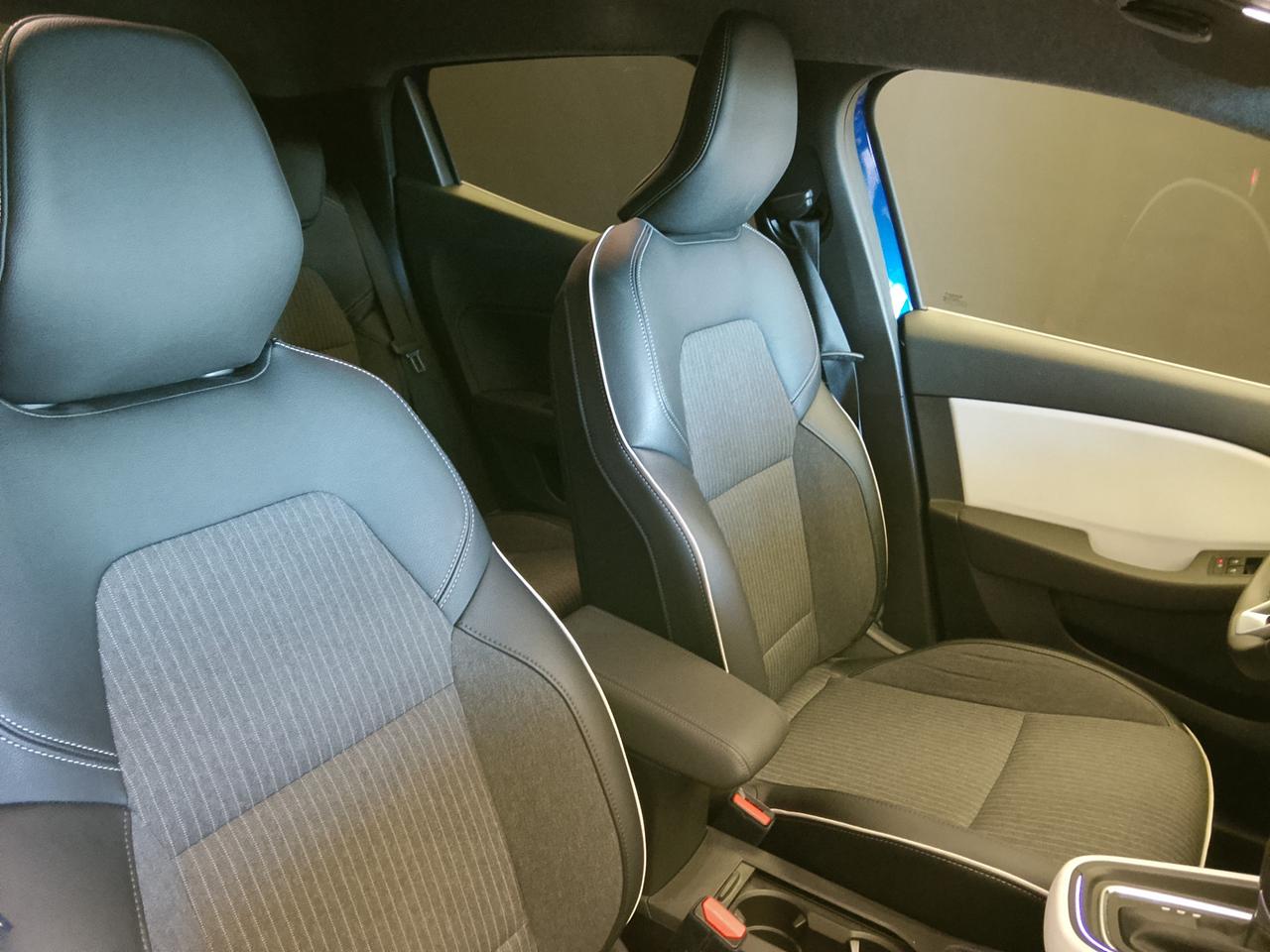 RENAULT Clio V 2019 - Clio 1.6 E-Tech full hybrid Techno 145cv auto