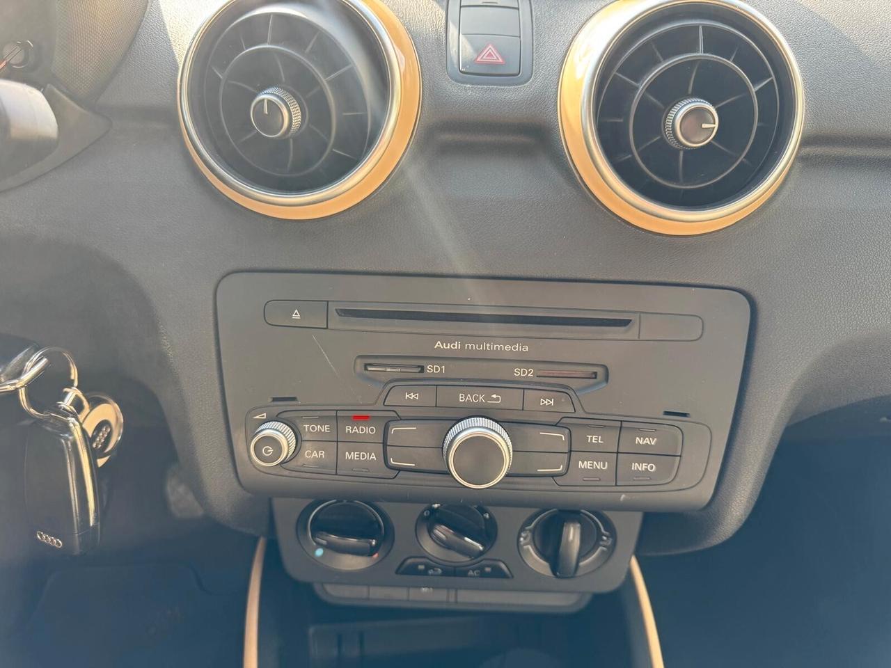 AUDI A1 1.2 TFSI ATTRACTION NEOPATENTATI