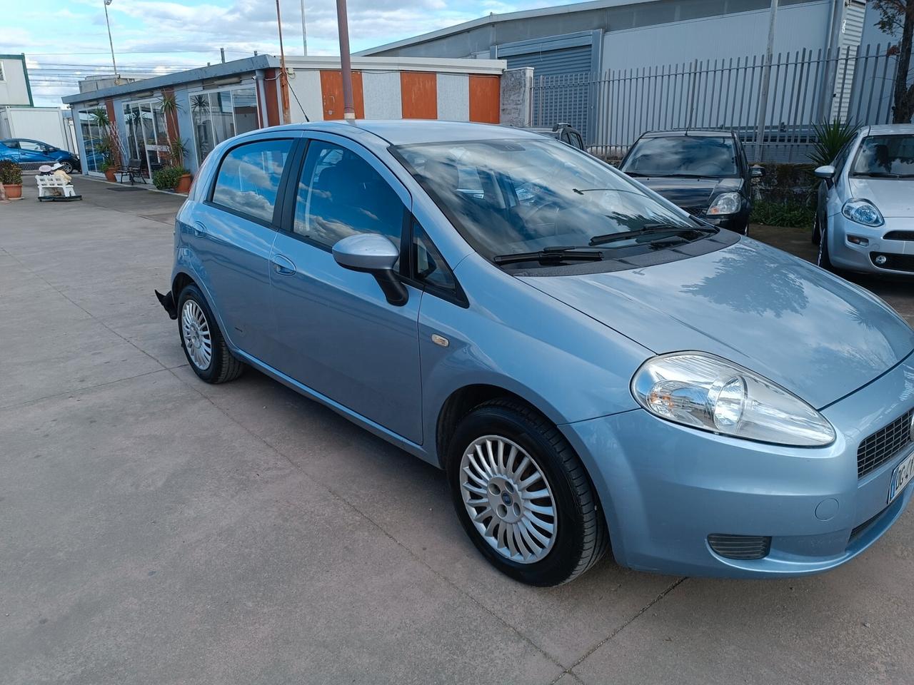 Fiat Grande Punto 1.3 MJT 75 CV 5 porte Active