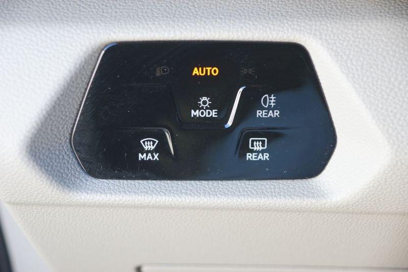 Volkswagen Multivan 2.0 TDI 150cv Space DSG 7 POSTI