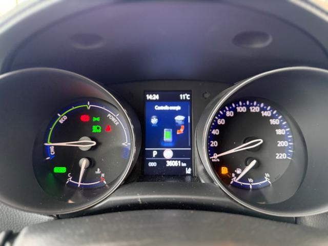 TOYOTA C-HR 1.8 Hybrid E-CVT Business