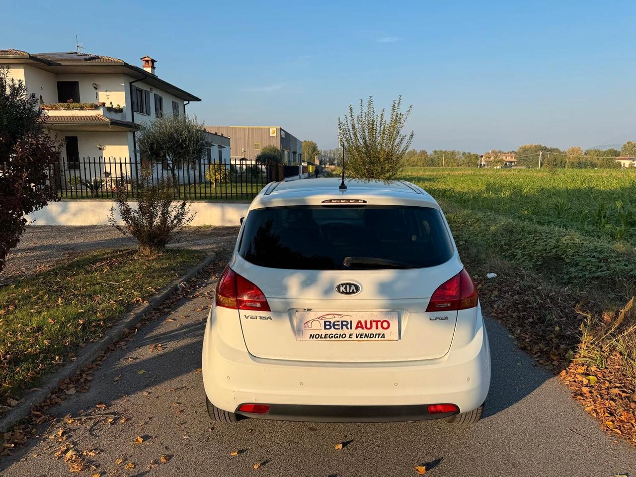 Kia Venga adatta neopatentati
