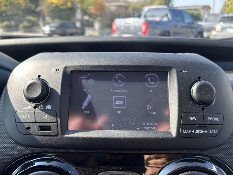 FIAT QUBO 1.4 77cv Lounge NAVI * 5 POSTI