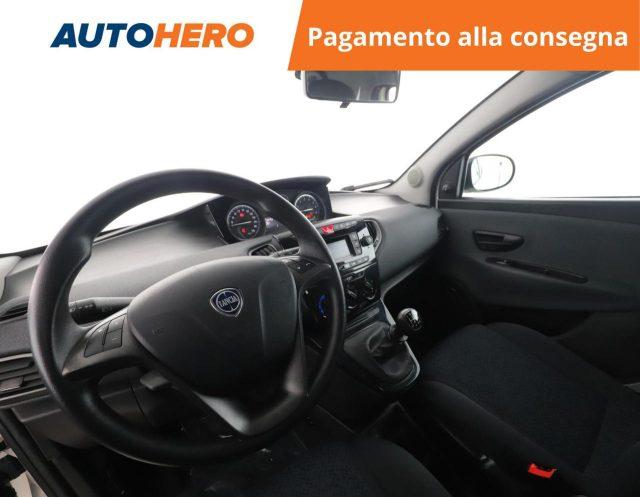 LANCIA Ypsilon 1.0 FireFly 5 porte S&S Hybrid Ecochic Silver