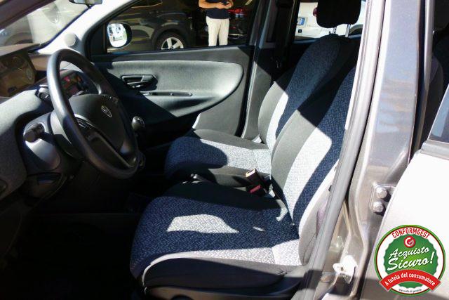 LANCIA Ypsilon 1.0 FireFly 5 porte S&S Hybrid Gold