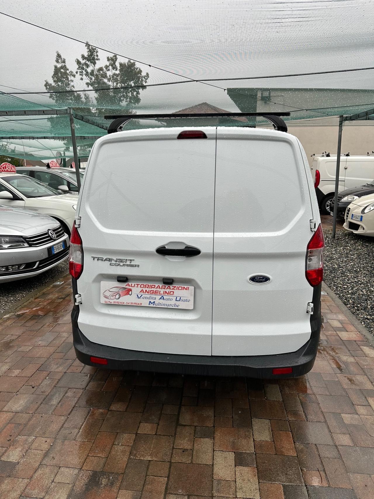 Ford Transit courier