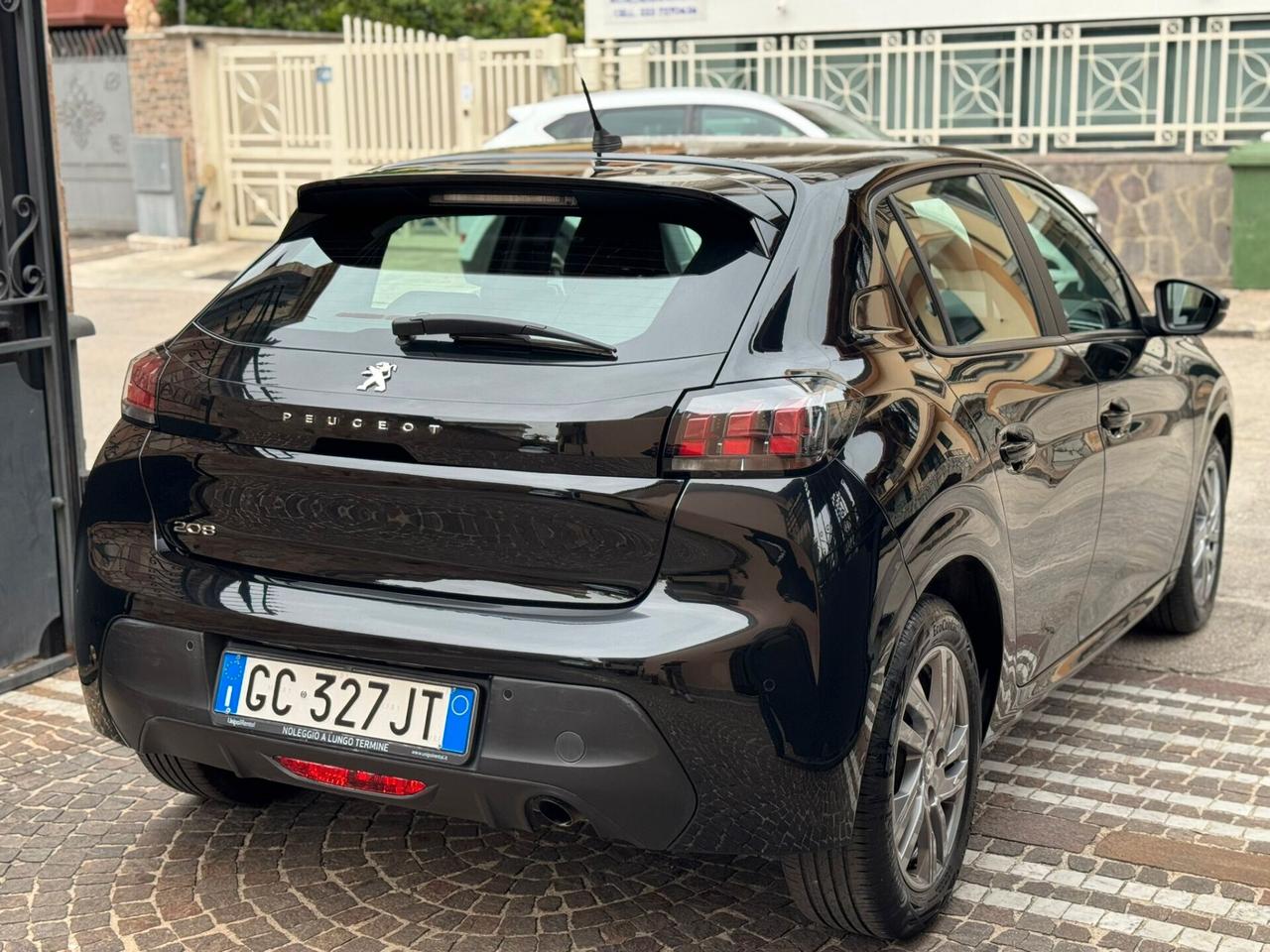 Peugeot 208 BlueHDi 100 Allure