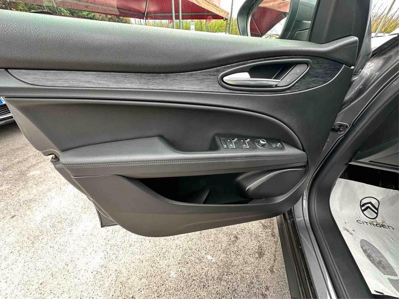 Alfa Romeo Stelvio 2.2 Turbodiesel 190 CV AT8 Q4 Business