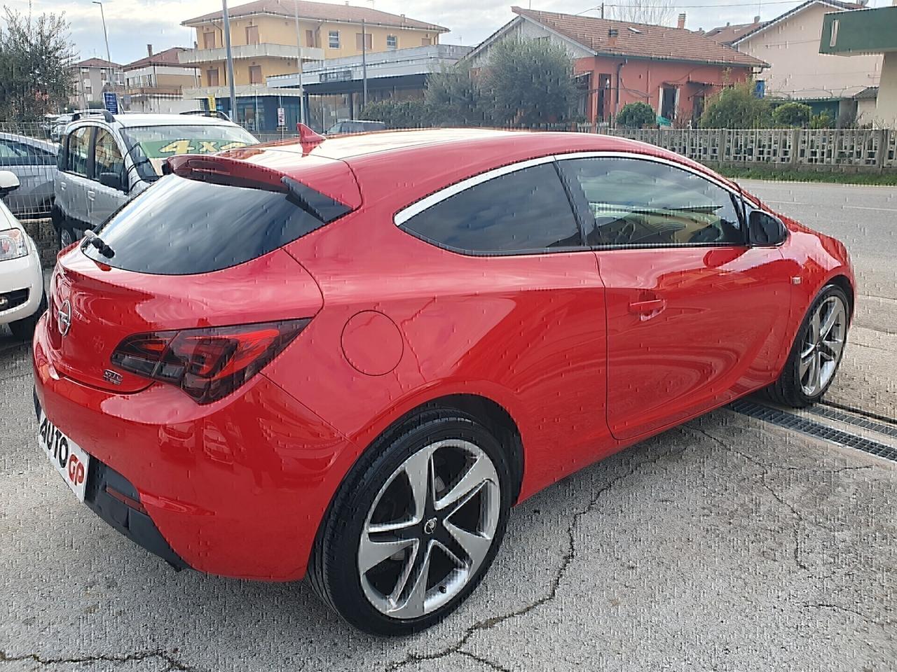 Opel Astra GTC 2.0 CDTI 165CV manuale 2012