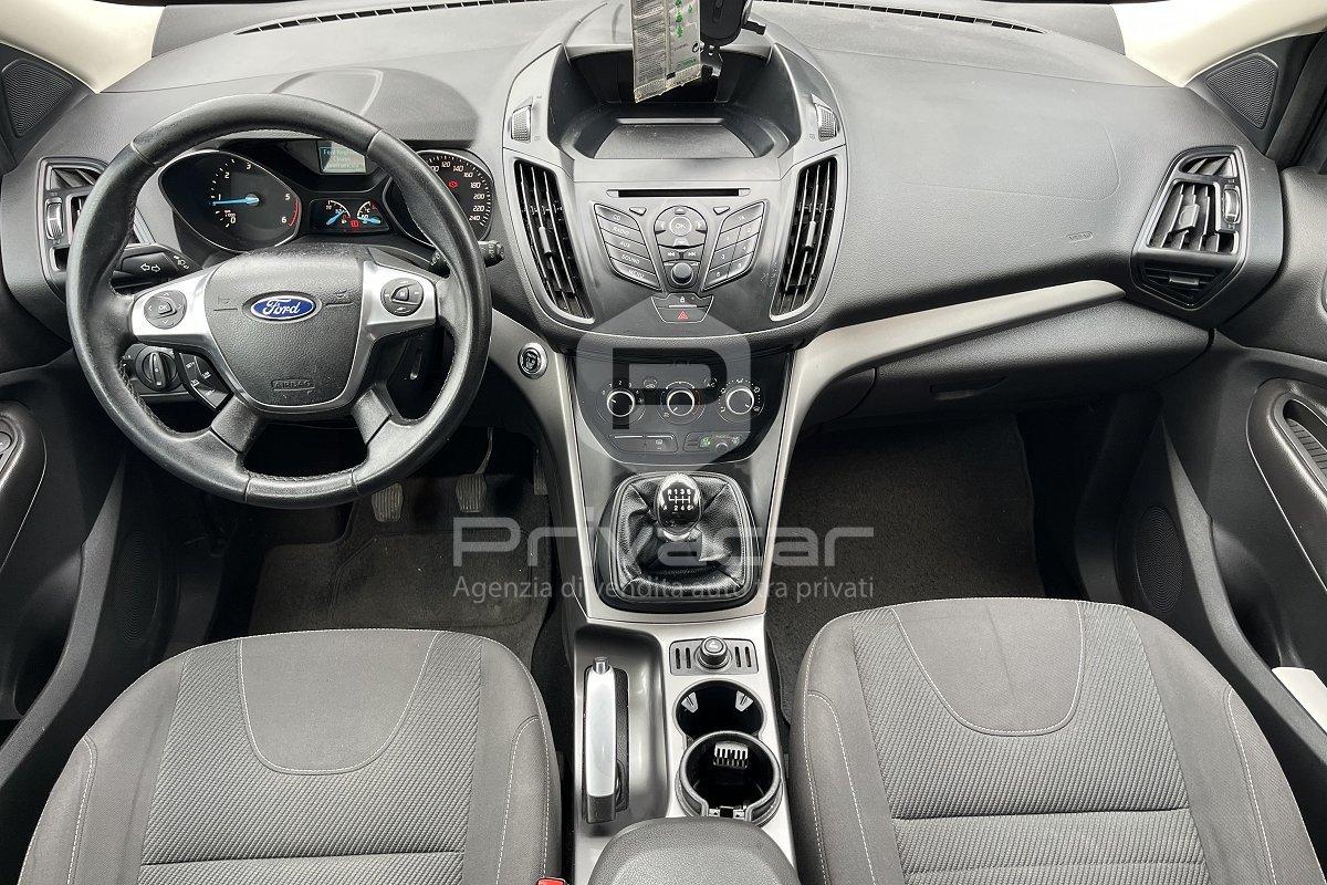 FORD Kuga 2.0 TDCI 140 CV 4WD Business