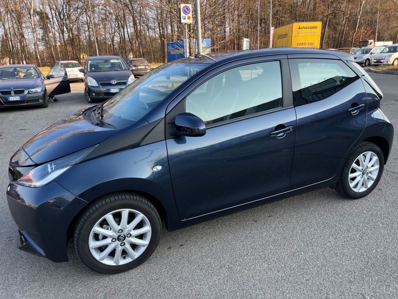 Toyota Aygo 1.0 VVT-i 69 CV 5 porte x-cite*49000KM*NEOPATENTATI