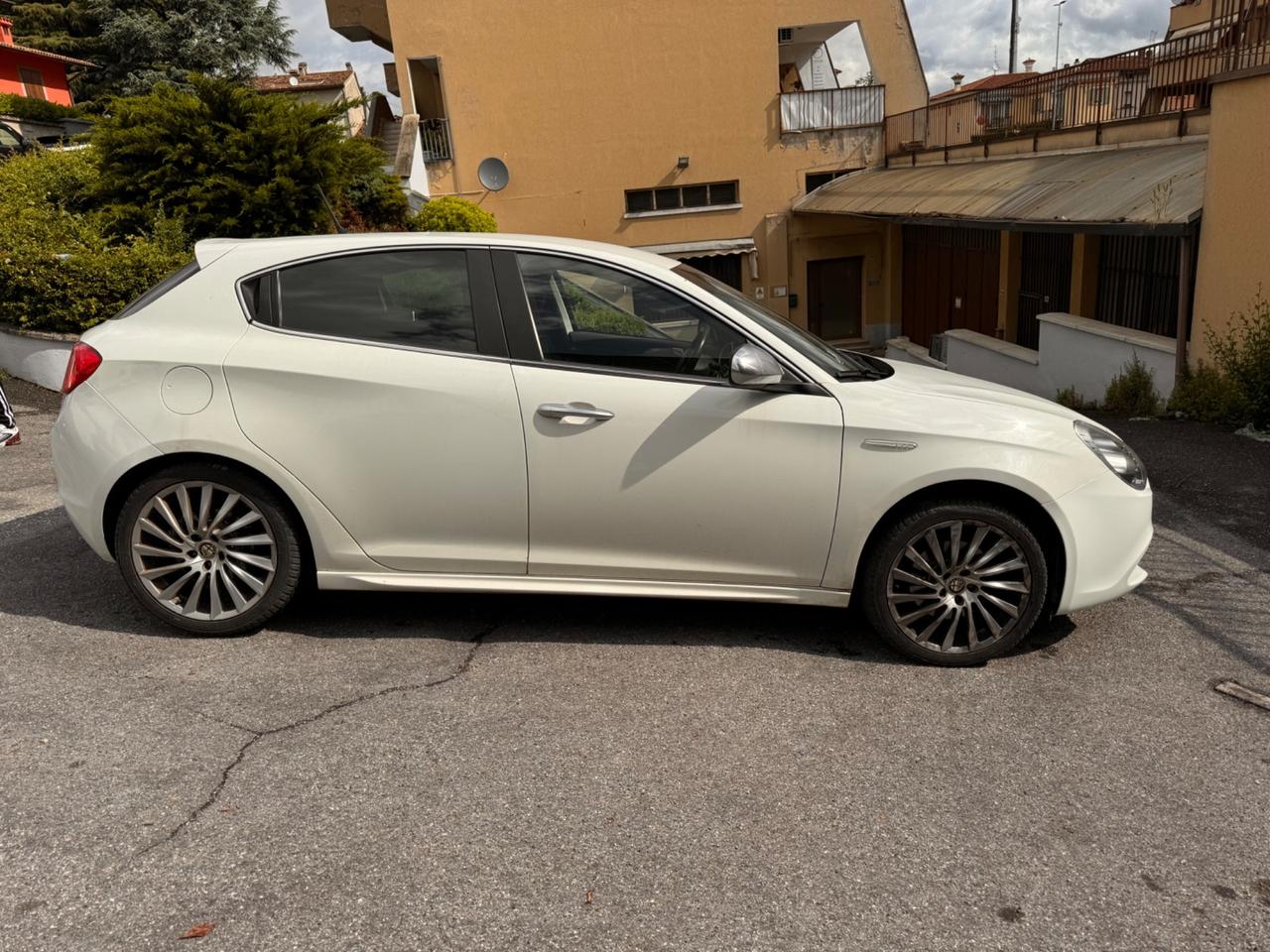 Alfa Romeo Giulietta 2.0 JTDm-2 140 CV Exclusive