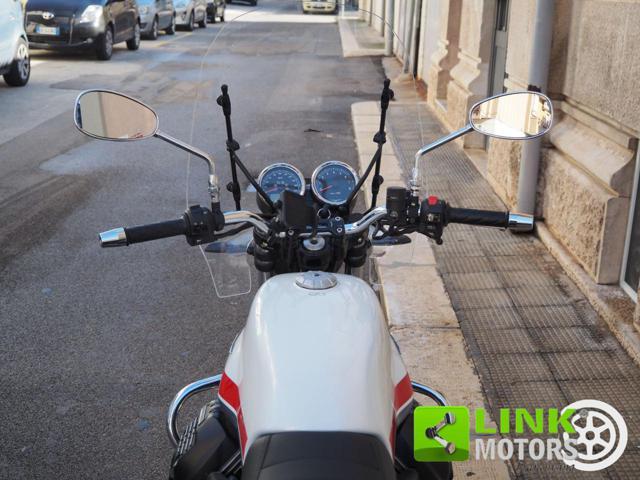 MOTO GUZZI V7 850 Special