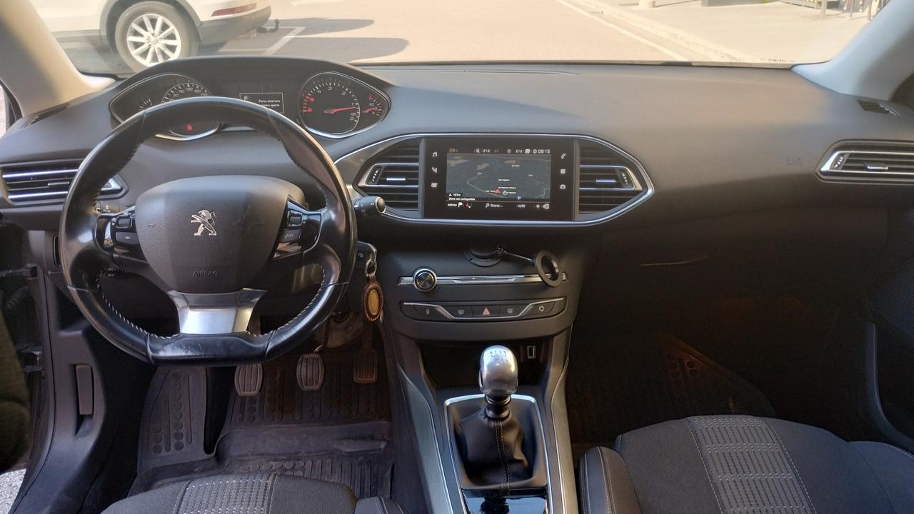 Peugeot 308 BlueHDi 130 S&S SW Allure