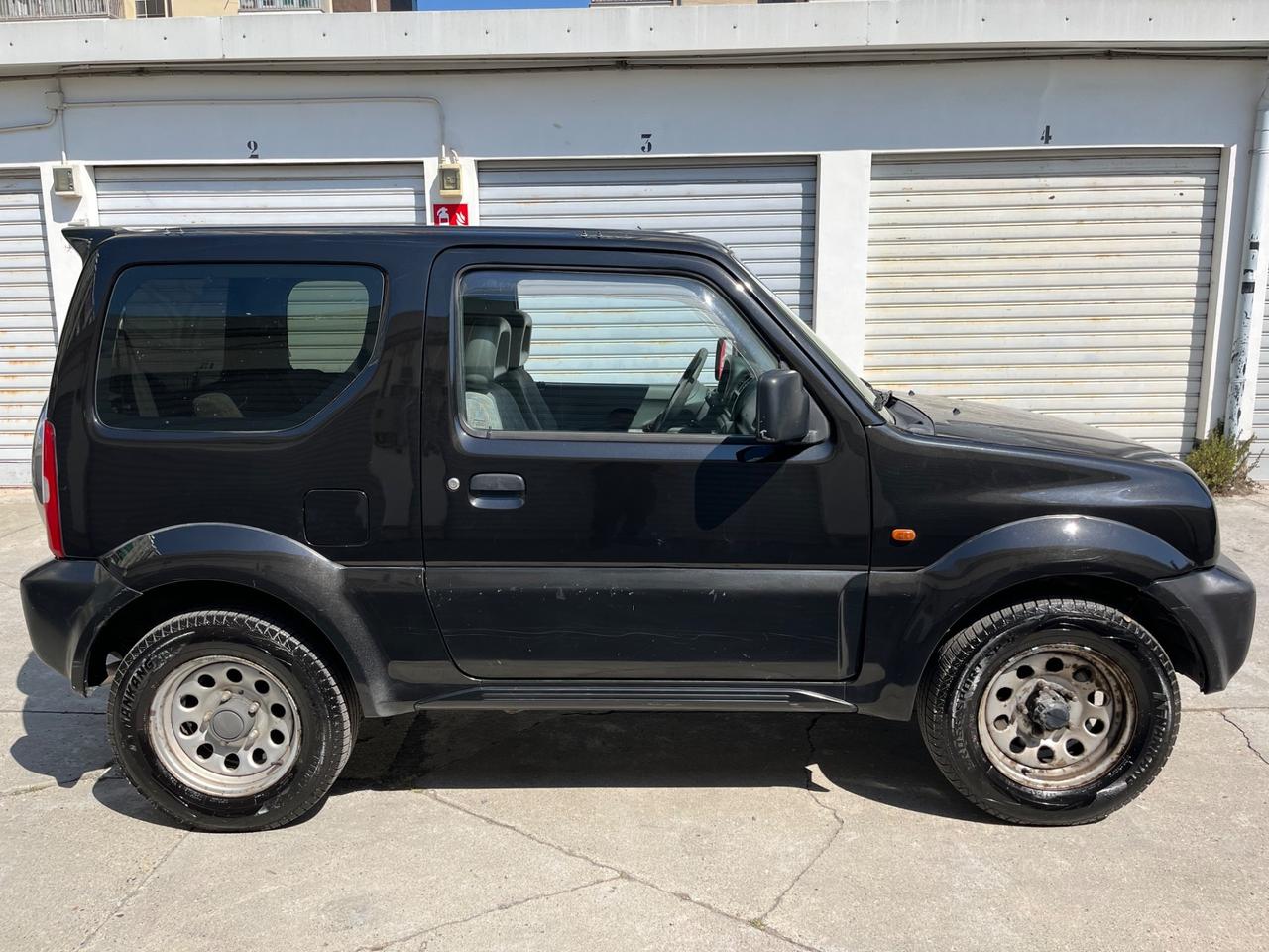 Suzuki Jimny 1.3i 16V cat 4WD JLX