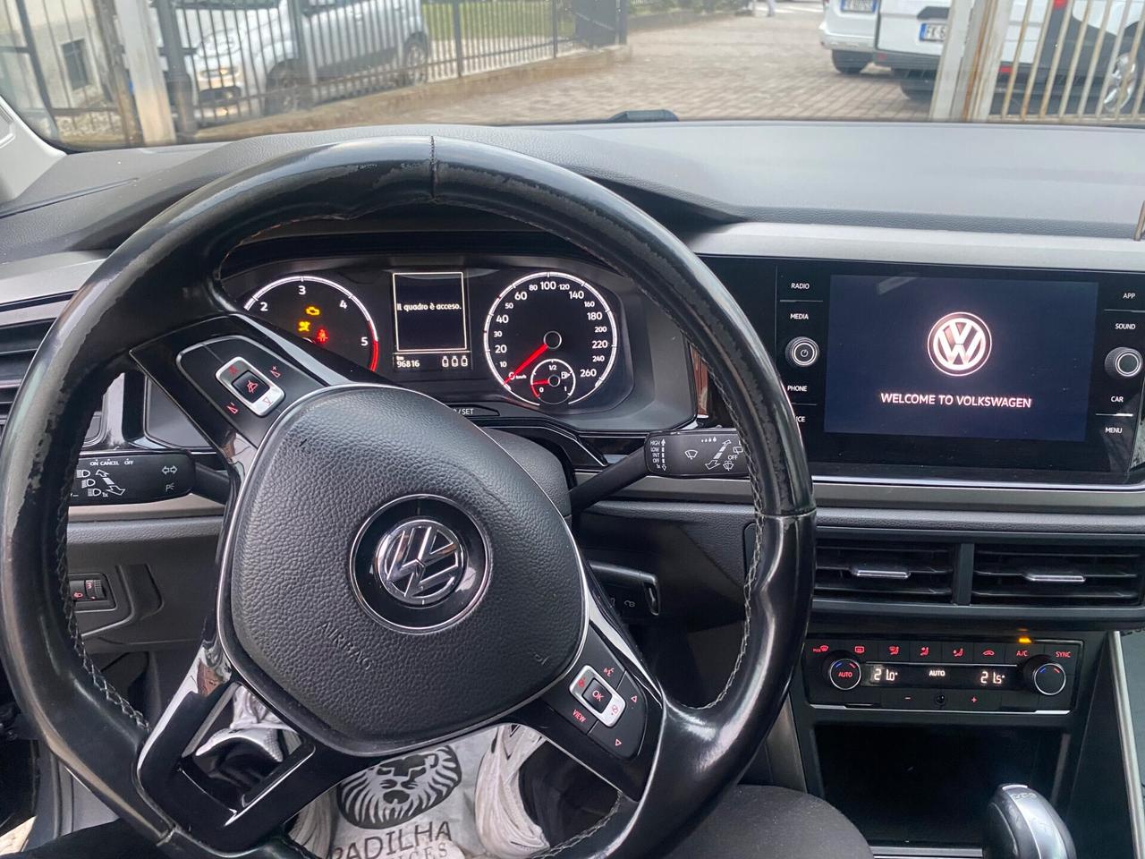 Volkswagen Polo 1.6 TDI 5p. Highline CAMBIO AUTOMATICO