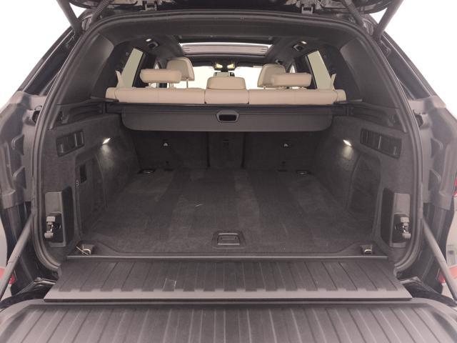 BMW X5 xdrive40d mhev 48V Msport auto