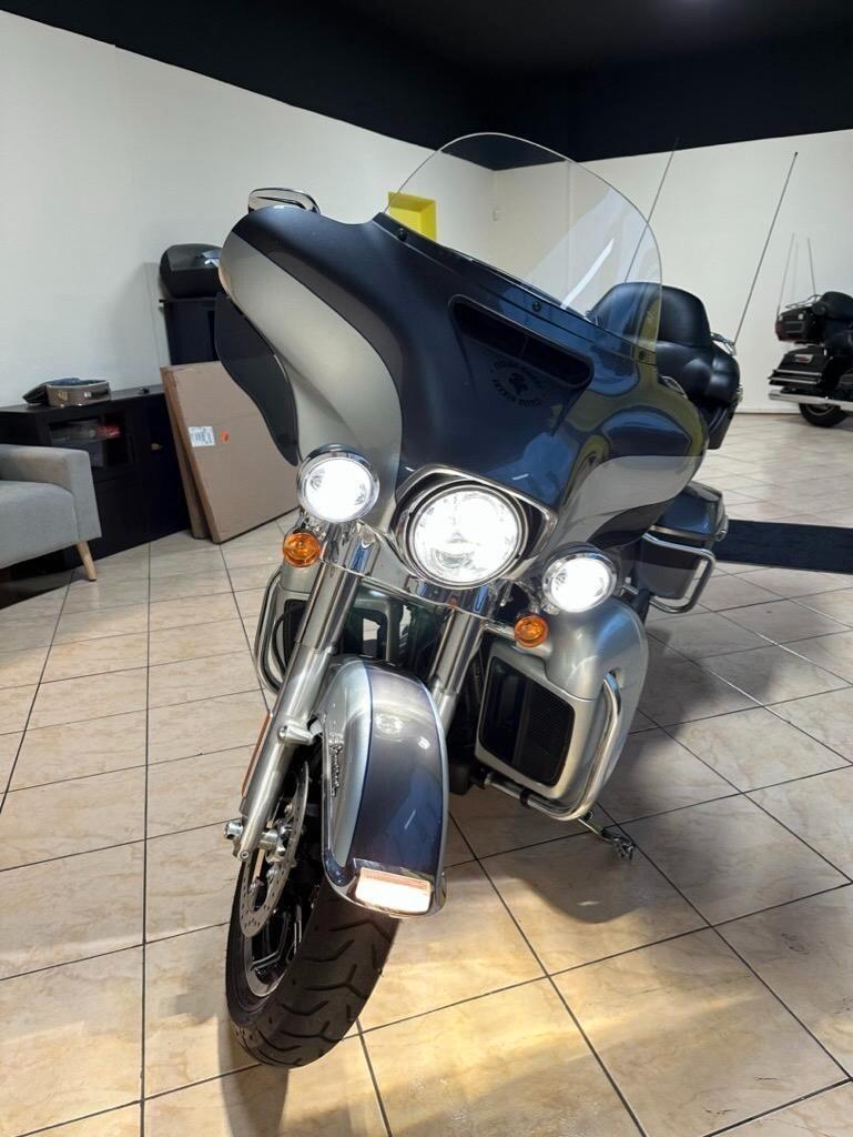 Harley-davidson ELECTRA GLIDE LIMITED 30000KM