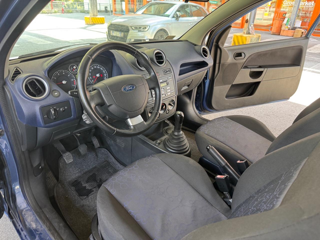 Ford Fiesta 1.2 16V 3p. Ghia 44.000km 2007